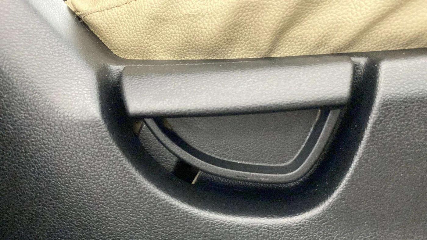 2019 Hyundai NEW SANTRO SPORTZ CNG, CNG, Manual, 64,816 km, Driver Side Adjustment Panel