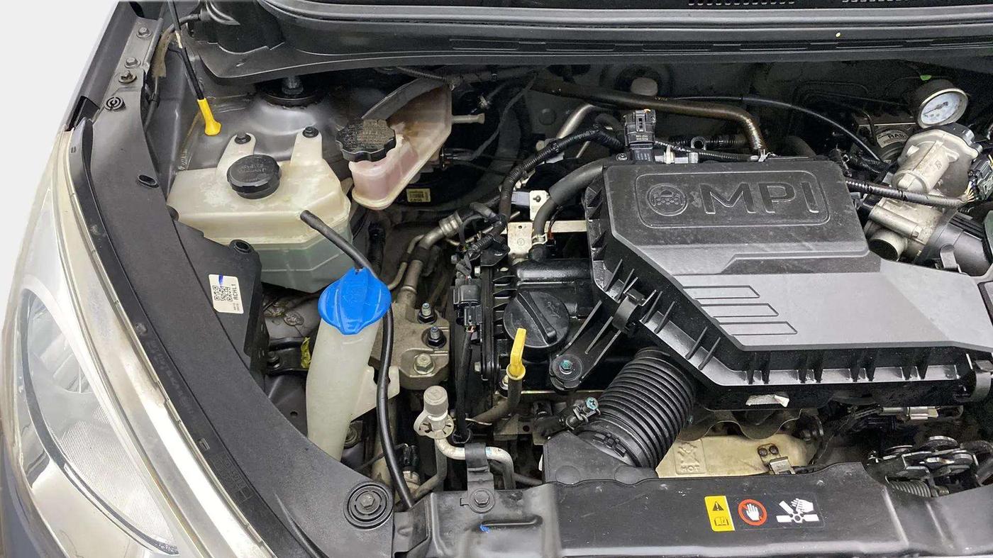 2019 Hyundai NEW SANTRO SPORTZ CNG, CNG, Manual, 64,816 km, Engine View - Right