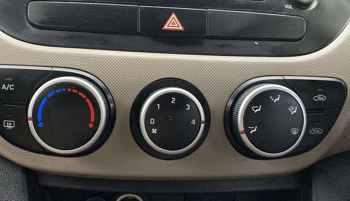 2014 Hyundai Grand i10 ASTA (O) 1.2 KAPPA VTVT, Petrol, Manual, 74,841 km, AC Unit - Front vent has minor damage