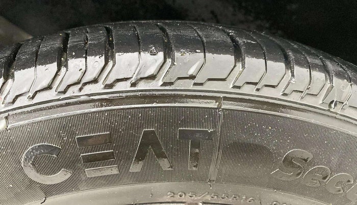 2022 Skoda SLAVIA STYLE 1.0L TSI AT, Petrol, Automatic, 19,051 km, Right Front Tyre Tread