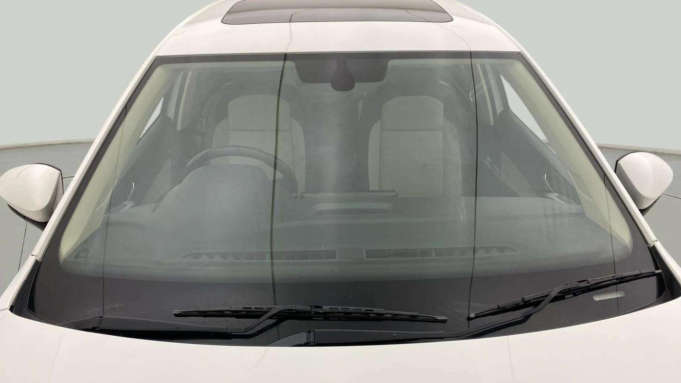 2022 Skoda SLAVIA STYLE 1.0L TSI AT, Petrol, Automatic, 19,051 km, Front Windshield