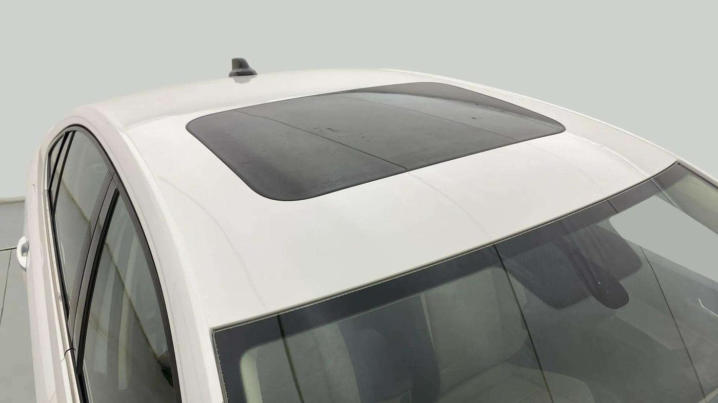 2022 Skoda SLAVIA STYLE 1.0L TSI AT, Petrol, Automatic, 19,051 km, Roof