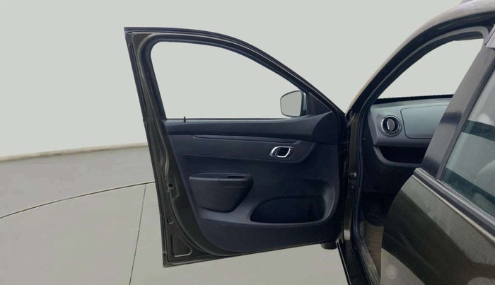2019 Renault Kwid RXT 1.0 AMT (O), Petrol, Automatic, 24,047 km, LHS Front Door