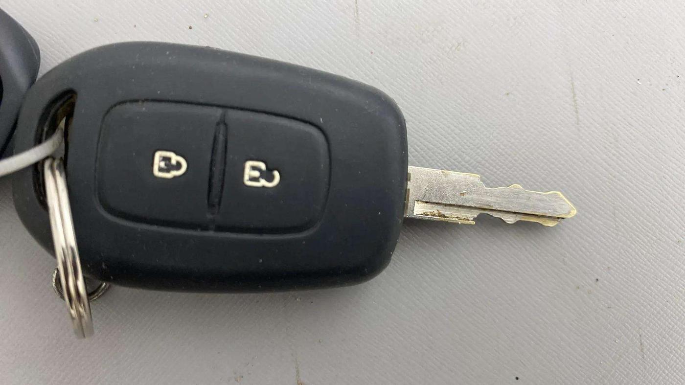 2019 Renault Kwid RXT 1.0 AMT (O), Petrol, Automatic, 24,047 km, Key Close Up
