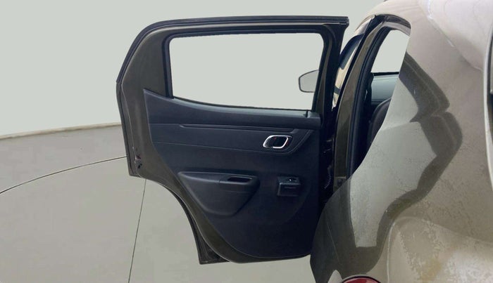 2019 Renault Kwid RXT 1.0 AMT (O), Petrol, Automatic, 24,047 km, LHS Rear Door