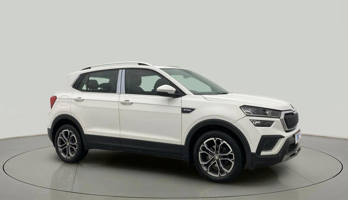 2021 Skoda KUSHAQ STYLE 1.0L TSI AT, Petrol, Automatic, 28,309 km, Right Front Diagonal