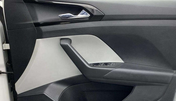 2021 Skoda KUSHAQ STYLE 1.0L TSI AT, Petrol, Automatic, 28,309 km, Driver Side Door Panels Control