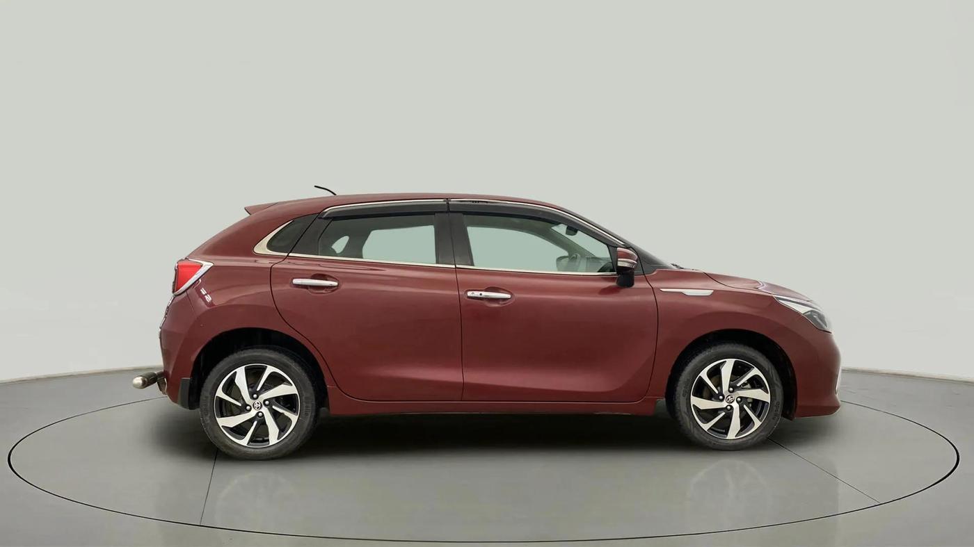 2022 Toyota Glanza V, Petrol, Manual, 35,711 km, Right Side View