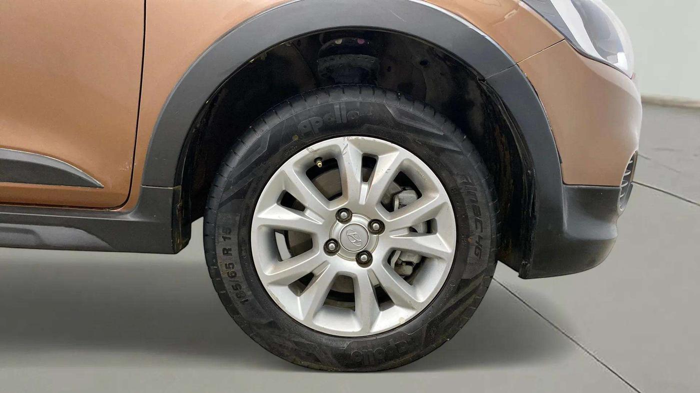 2016 Hyundai i20 Active 1.2 S, Petrol, Manual, 56,030 km, Right Front Wheel