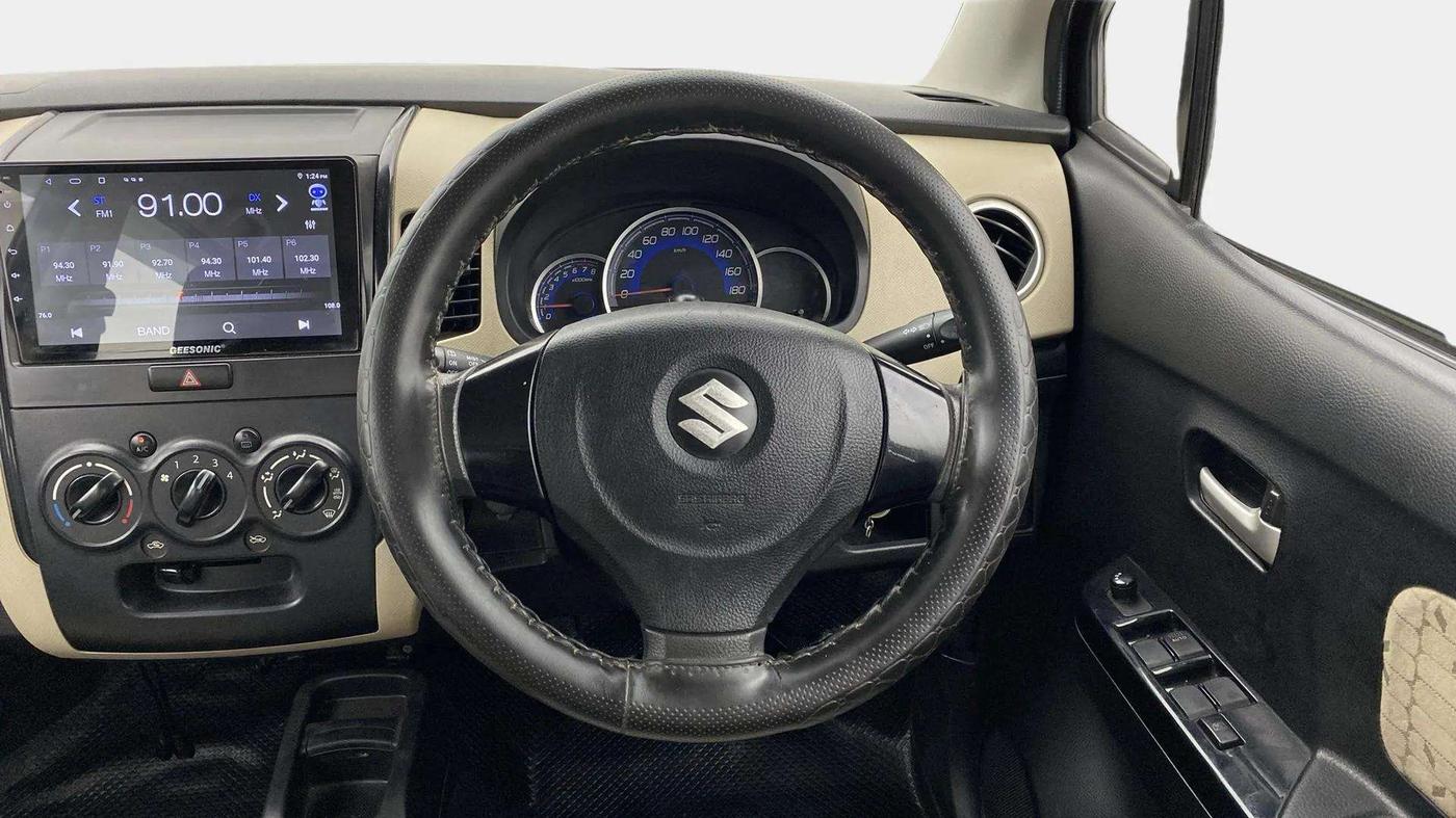 2018 Maruti Wagon R 1.0 VXI OPT, Petrol, Manual, 72,461 km, Steering Wheel Close Up