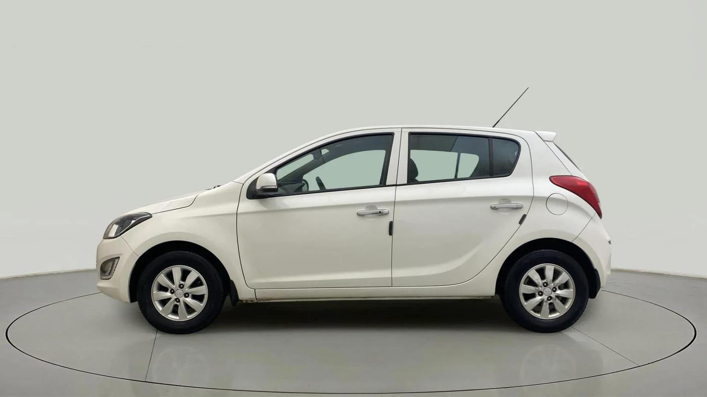 2014 Hyundai i20 ASTA 1.2, Petrol, Manual, 78,545 km, Left Side