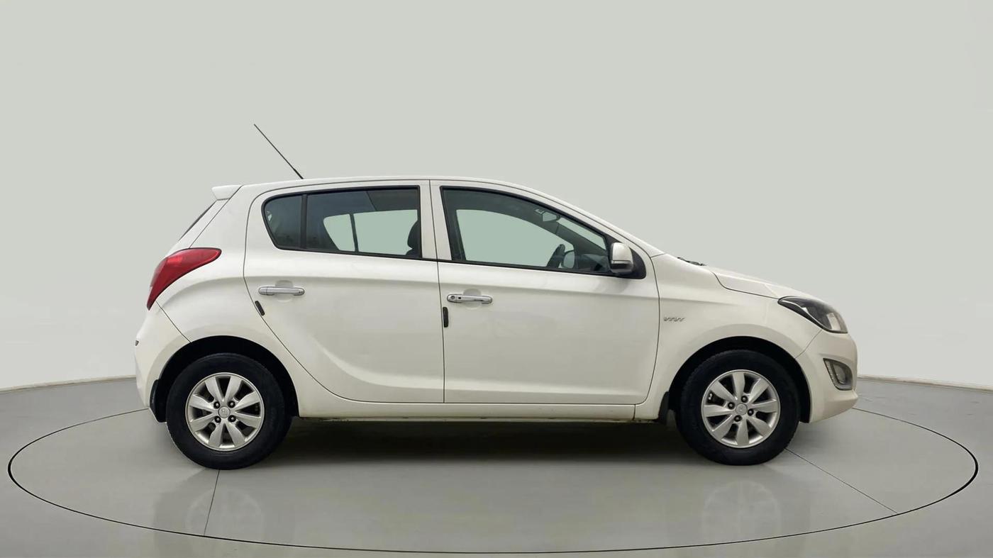 2014 Hyundai i20 ASTA 1.2, Petrol, Manual, 78,545 km, Right Side View