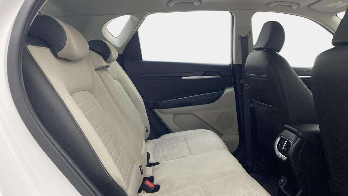 2020 KIA SONET HTX 1.5, Diesel, Manual, 53,682 km, Right Side Rear Door Cabin