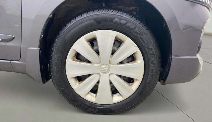 2017 Maruti Ertiga VXI, Petrol, Manual, 27,099 km, Right Front Wheel