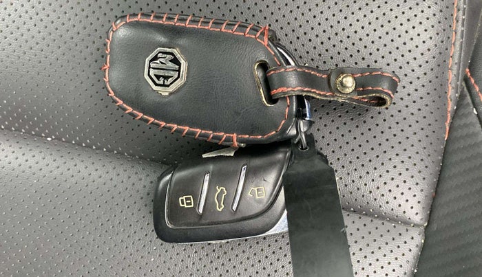 2022 MG ASTOR SHARP 1.3 TURBO AT, Petrol, Automatic, 20,392 km, Key Close Up