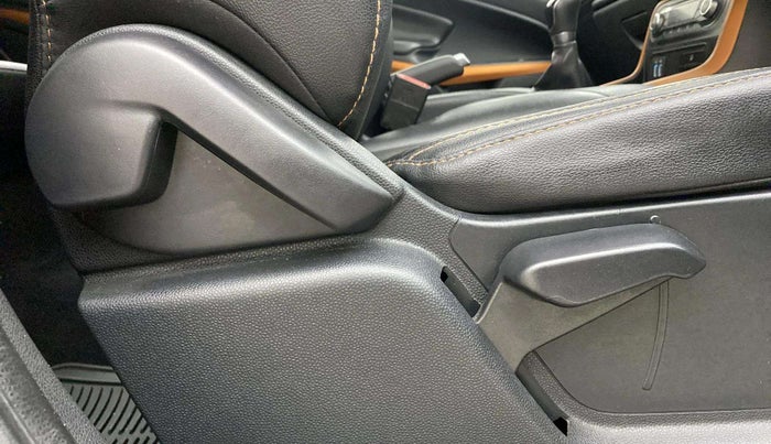 2021 Ford Ecosport TITANIUM 1.5 SPORTS(SUNROOF) PETROL, Petrol, Manual, 68,600 km, Driver Side Adjustment Panel