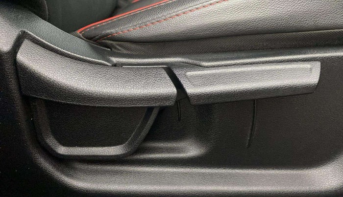 2022 Hyundai NEW I20 N LINE N8 1.0 TURBO GDI DCT DUAL TONE, Petrol, Automatic, 47,318 km, Driver Side Adjustment Panel