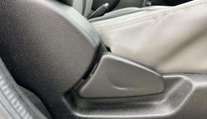 2021 Renault Kwid CLIMBER 1.0 (O), Petrol, Manual, 55,095 km, Driver Side Adjustment Panel