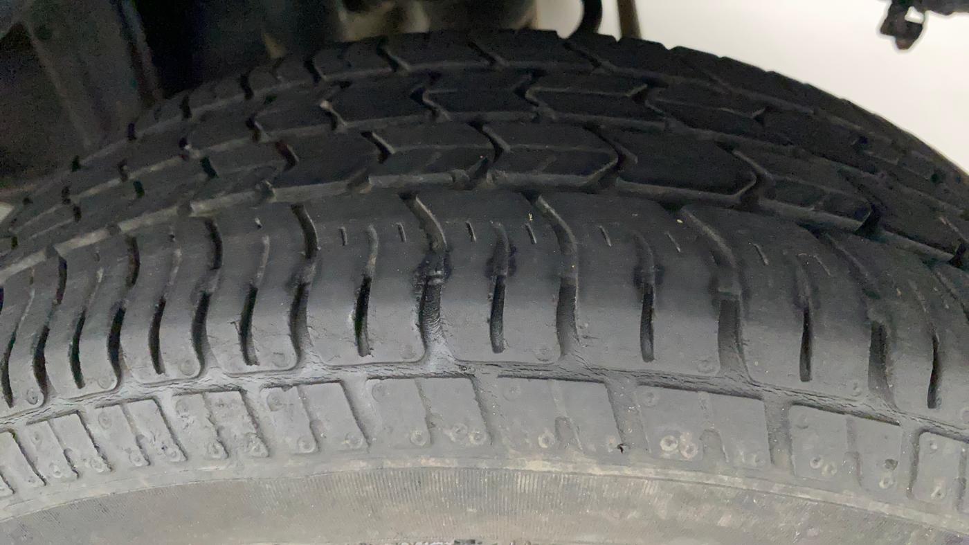 2016 Maruti Alto K10 VXI (O), Petrol, Manual, 97,021 km, Left Rear Tyre Tread