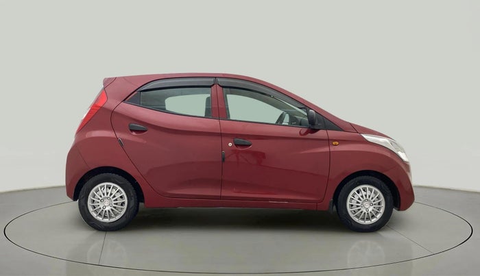 2018 Hyundai Eon ERA +, Petrol, Manual, 28,501 km, Right Side View