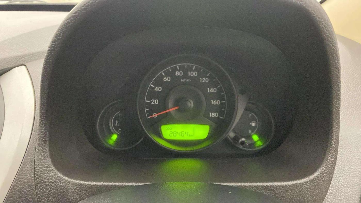 2018 Hyundai Eon ERA +, Petrol, Manual, 28,501 km, Odometer Image