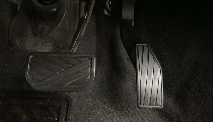2019 Maruti IGNIS DELTA 1.2 AMT, Petrol, Automatic, 63,975 km, Pedals