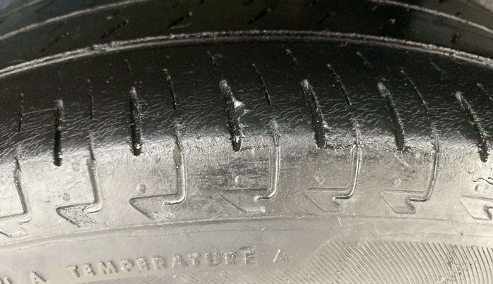 2019 Maruti IGNIS DELTA 1.2 AMT, Petrol, Automatic, 63,975 km, Left Rear Tyre Tread