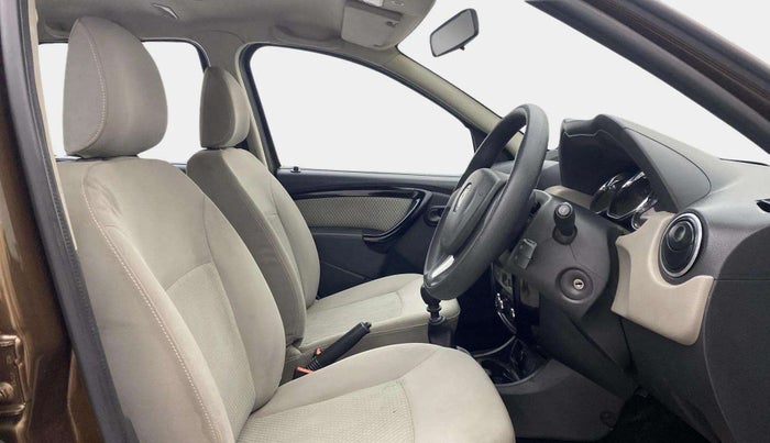 2015 Renault Duster 110 PS RXL DIESEL, Diesel, Manual, 65,258 km, Right Side Front Door Cabin