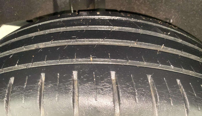2020 Maruti Baleno ZETA PETROL 1.2, Petrol, Manual, 36,766 km, Right Rear Tyre Tread