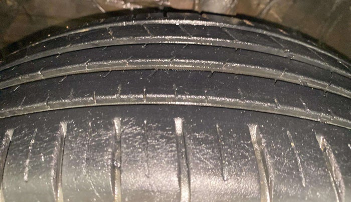 2020 Maruti Baleno ZETA PETROL 1.2, Petrol, Manual, 36,766 km, Left Front Tyre Tread