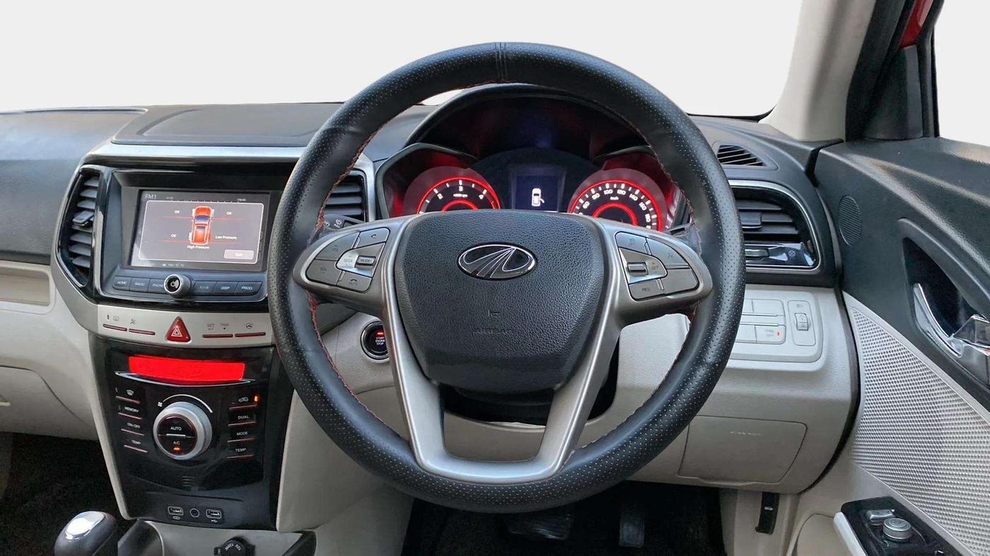 2022 Mahindra XUV300 W8 1.5 DIESEL AMT, Diesel, Automatic, 47,334 km, Steering Wheel Close Up