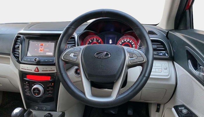 2022 Mahindra XUV300 W8 1.5 DIESEL AMT, Diesel, Automatic, 47,330 km, Steering Wheel Close Up