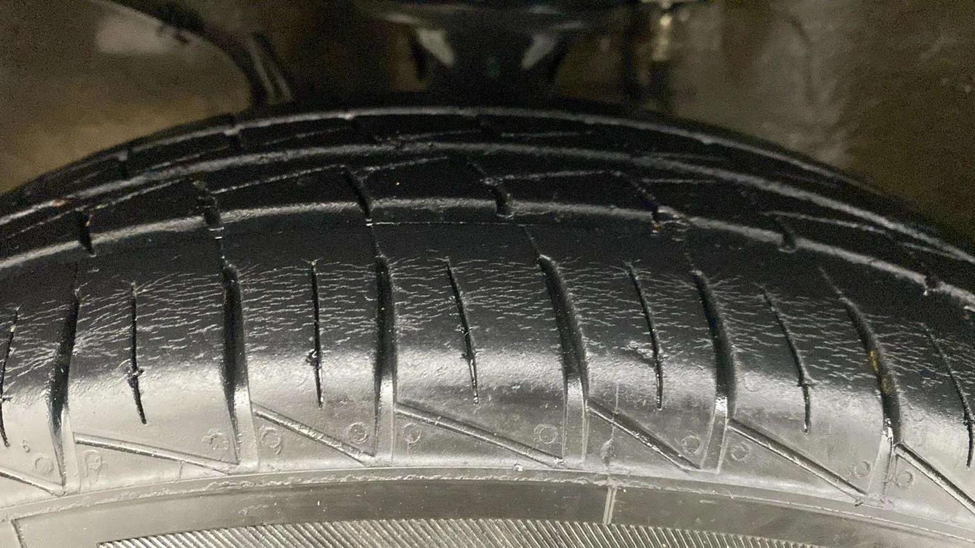 2020 Maruti Alto VXI PLUS, Petrol, Manual, 22,682 km, Left Front Tyre Tread