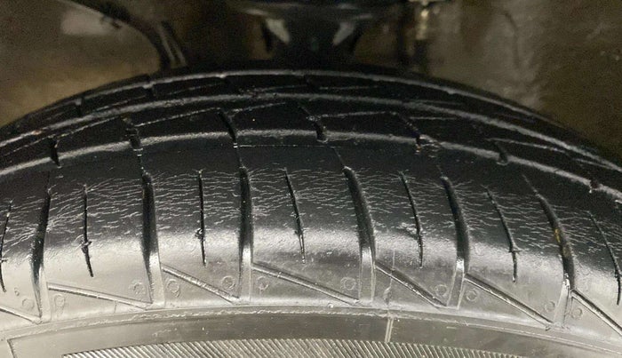2020 Maruti Alto VXI PLUS, Petrol, Manual, 22,682 km, Left Front Tyre Tread