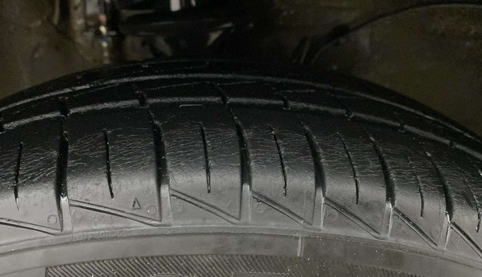 2020 Maruti Alto VXI PLUS, Petrol, Manual, 22,682 km, Right Front Tyre Tread