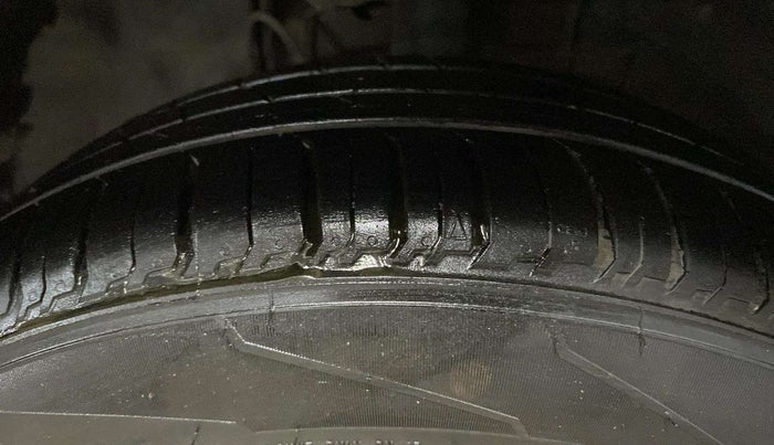 2017 Tata TIGOR XZ PETROL, Petrol, Manual, 77,164 km, Left Front Tyre Tread