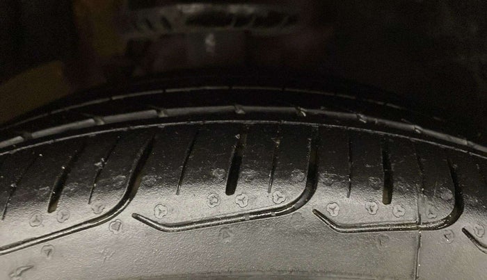 2021 Volkswagen Polo 1.0 GT TSI AT, Petrol, Automatic, 52,165 km, Right Front Tyre Tread