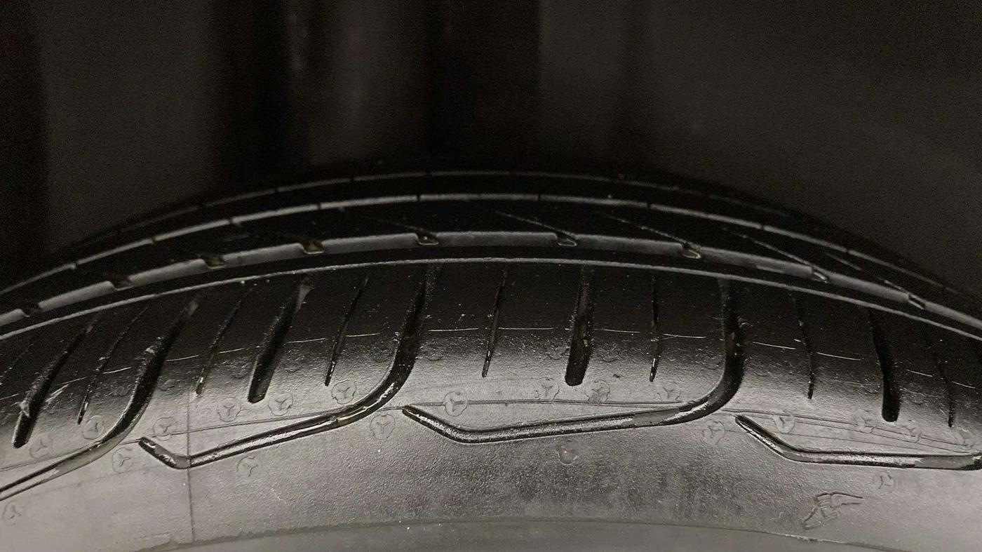 2021 Volkswagen Polo 1.0 GT TSI AT, Petrol, Automatic, 52,343 km, Right Rear Tyre Tread