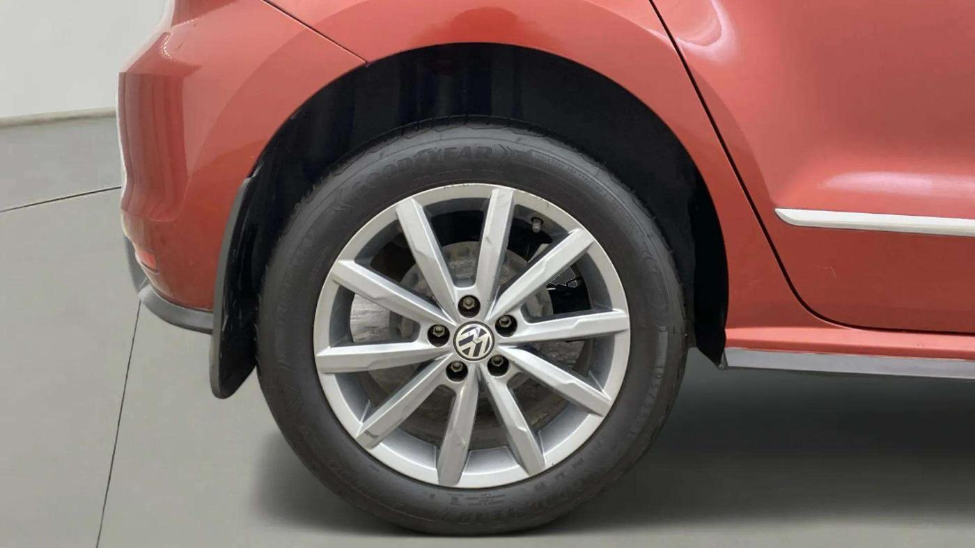 2021 Volkswagen Polo 1.0 GT TSI AT, Petrol, Automatic, 52,343 km, Right Rear Wheel