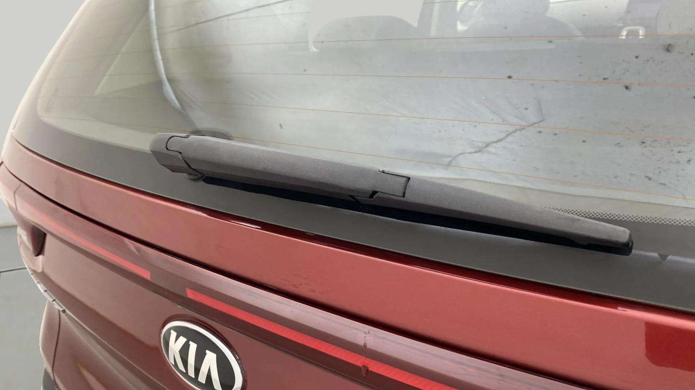2021 KIA SONET HTX PLUS 1.0 IMT DUAL TONE, Petrol, Manual, 45,282 km, Rear Wiper