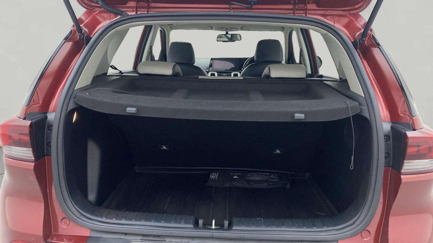 2021 KIA SONET HTX PLUS 1.0 IMT DUAL TONE, Petrol, Manual, 45,282 km, Boot Inside