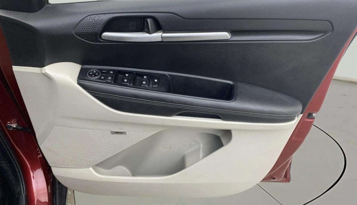 2021 KIA SONET HTX PLUS 1.0 IMT DUAL TONE, Petrol, Manual, 45,017 km, Driver Side Door Panels Control