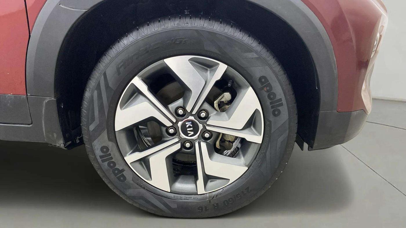 2021 KIA SONET HTX PLUS 1.0 IMT DUAL TONE, Petrol, Manual, 45,282 km, Right Front Wheel