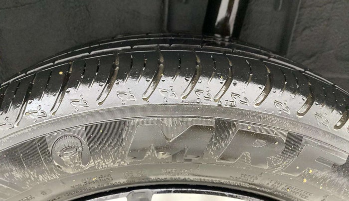 2024 Nissan MAGNITE N-Connecta B4D 1.0 Petrol MT, Petrol, Manual, 4,433 km, Left Rear Tyre Tread
