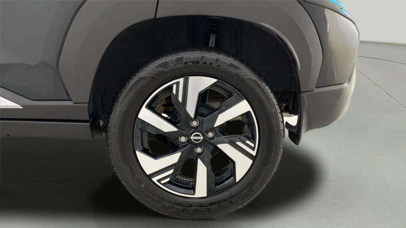 2024 Nissan MAGNITE N-Connecta B4D 1.0 Petrol MT, Petrol, Manual, 4,522 km, Left Rear Wheel
