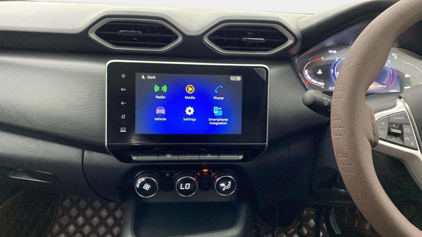 2024 Nissan MAGNITE N-Connecta B4D 1.0 Petrol MT, Petrol, Manual, 4,522 km, Air Conditioner
