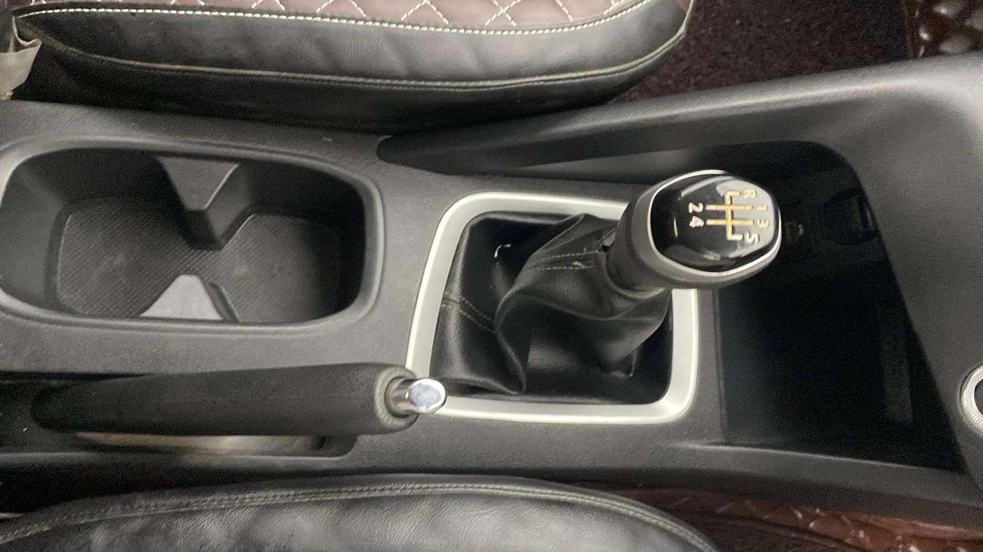 2024 Nissan MAGNITE N-Connecta B4D 1.0 Petrol MT, Petrol, Manual, 4,522 km, Gear Lever