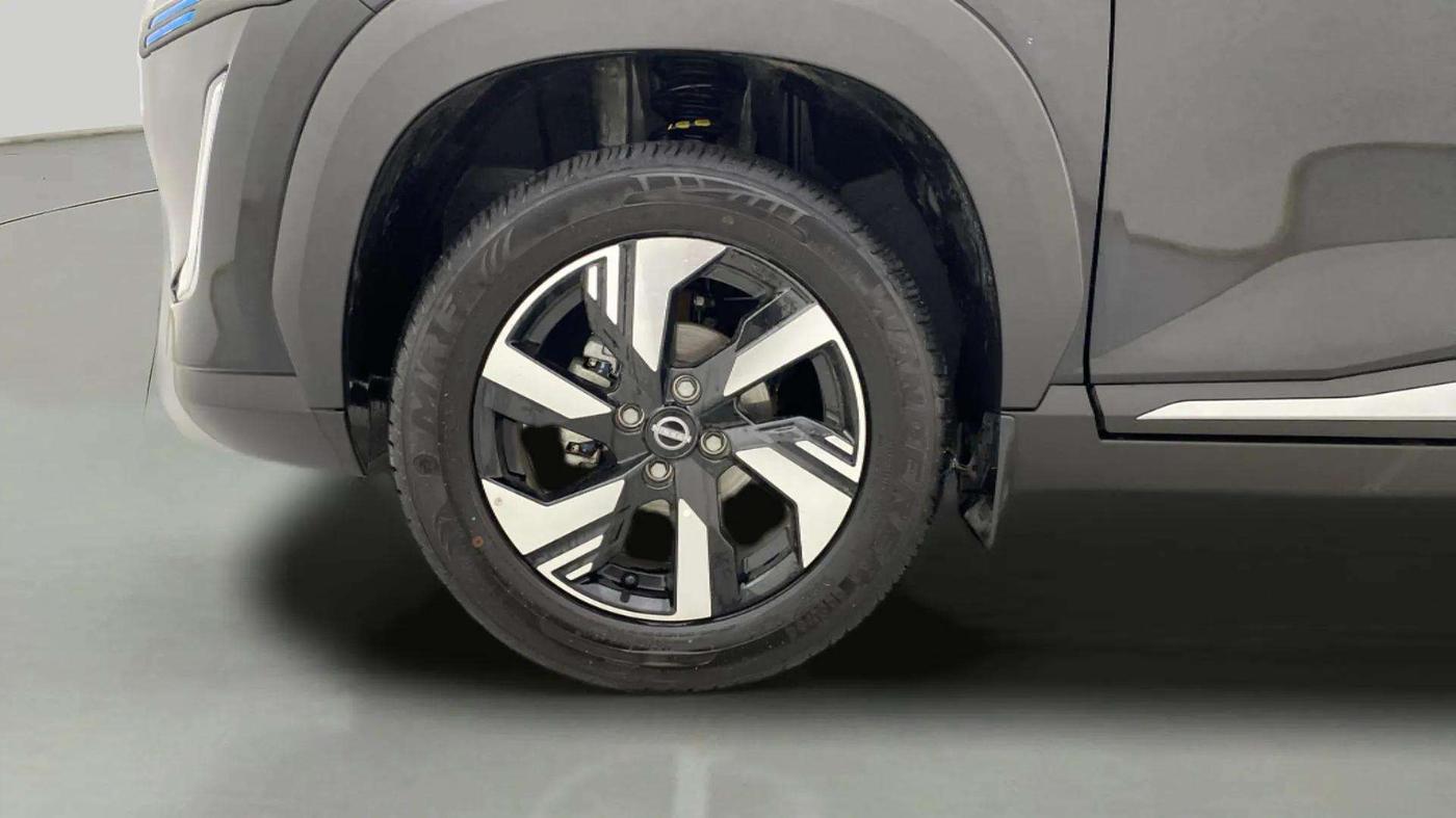 2024 Nissan MAGNITE N-Connecta B4D 1.0 Petrol MT, Petrol, Manual, 4,522 km, Left Front Wheel