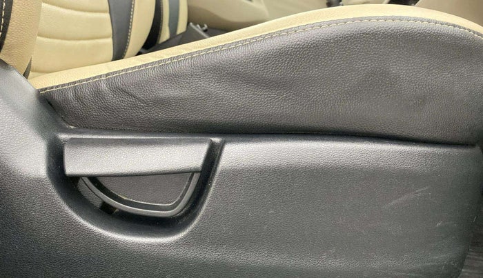 2019 Hyundai NEW SANTRO SPORTZ MT, Petrol, Manual, 20,976 km, Driver Side Adjustment Panel