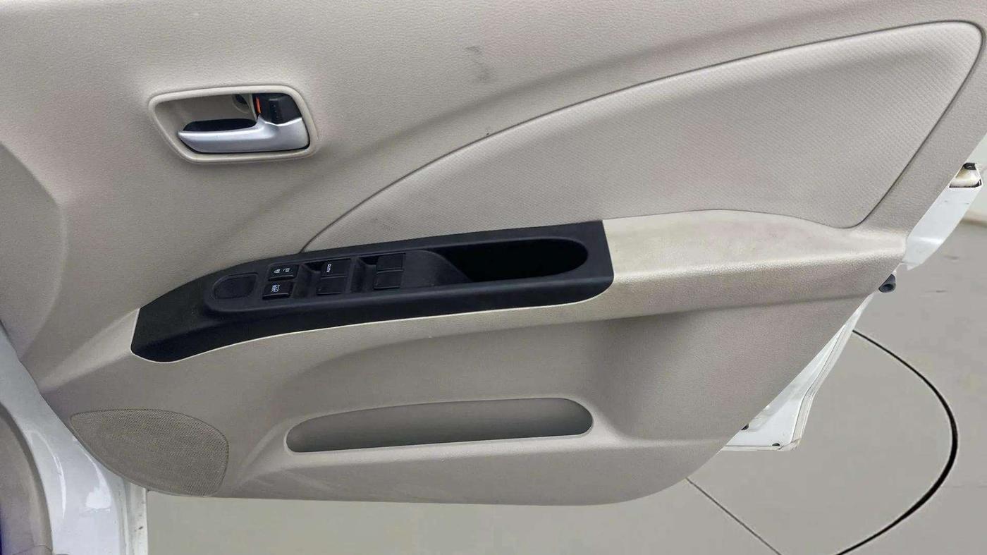 2020 Maruti Celerio VXI CNG, CNG, Manual, 77,561 km, Driver Side Door Panels Control